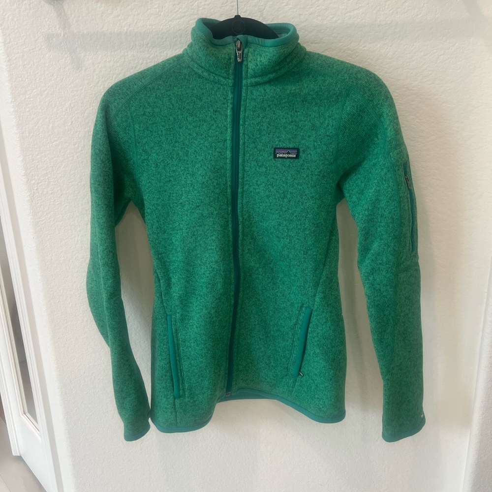 Green Patagonia fleece in great condition